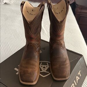 Ariat Men's Rustic Brown Cowboy Boots